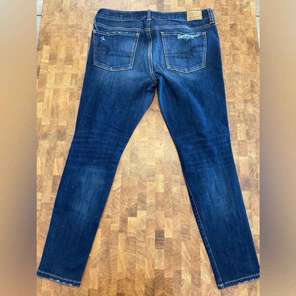 American Eagle Distressed Jegging - Picture 2 of 4